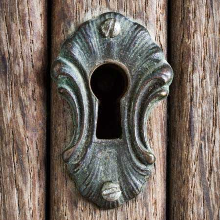 dziura, klucz, drzwi, otwarte Giuliano2022 - Dreamstime